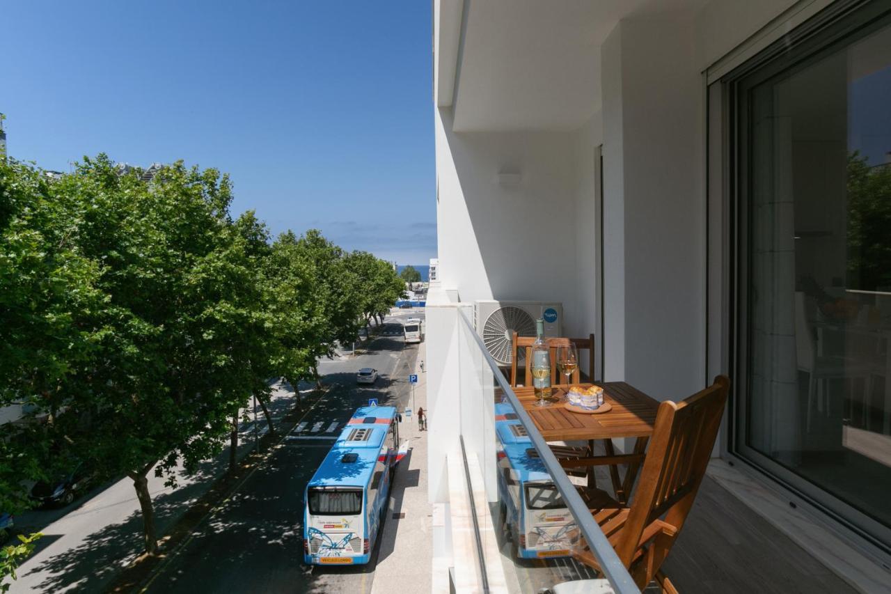 Blissful Beach Getaway Назаре Экстерьер фото
